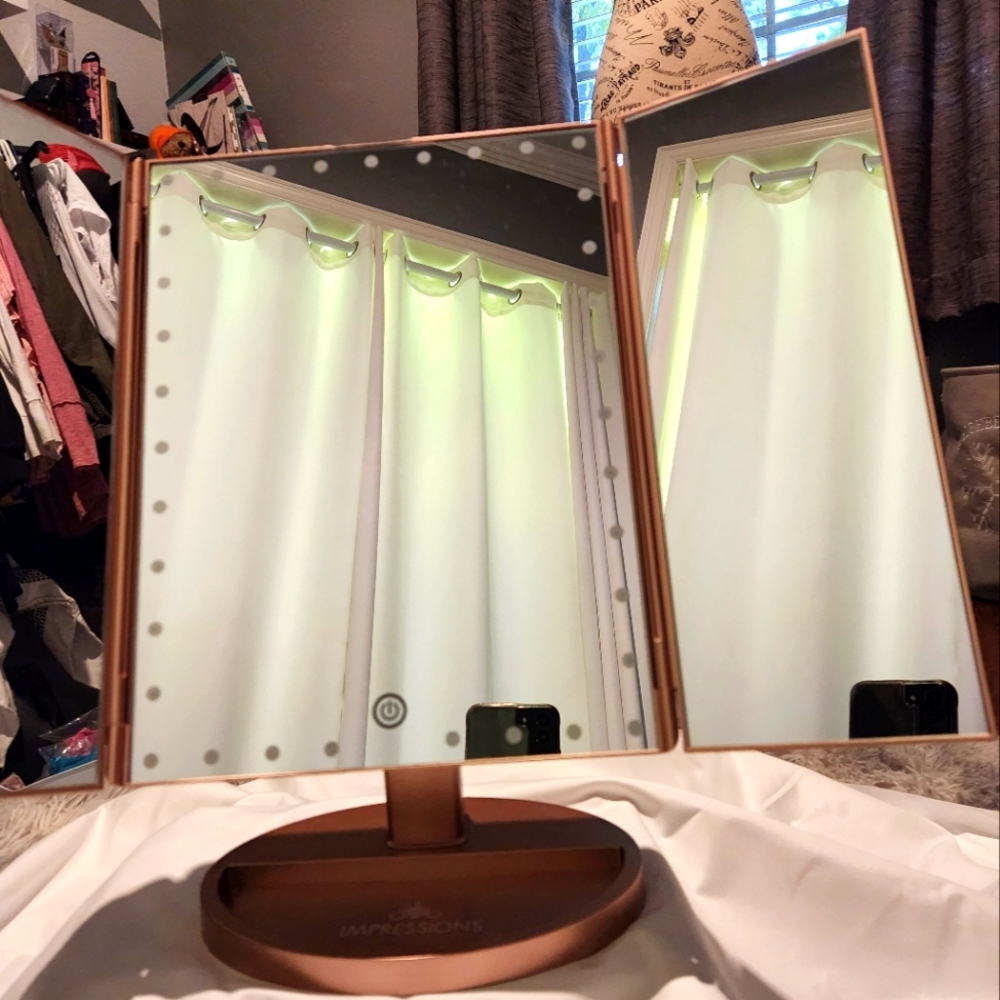 🛍 IMPRESSIONS Vanity Mirror - Picture 4 of 7